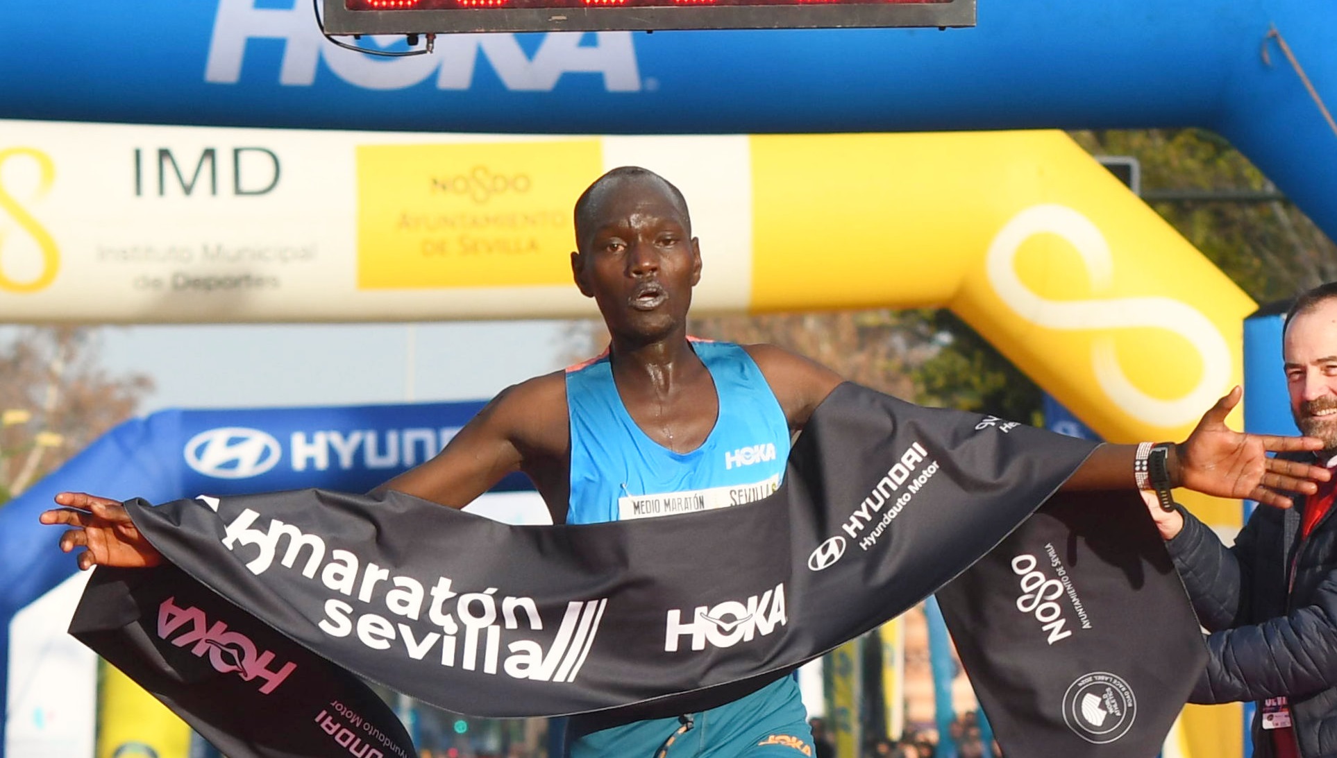 Media Maratón de Sevilla: Triunfo de Kiprop y récord de Zerihum