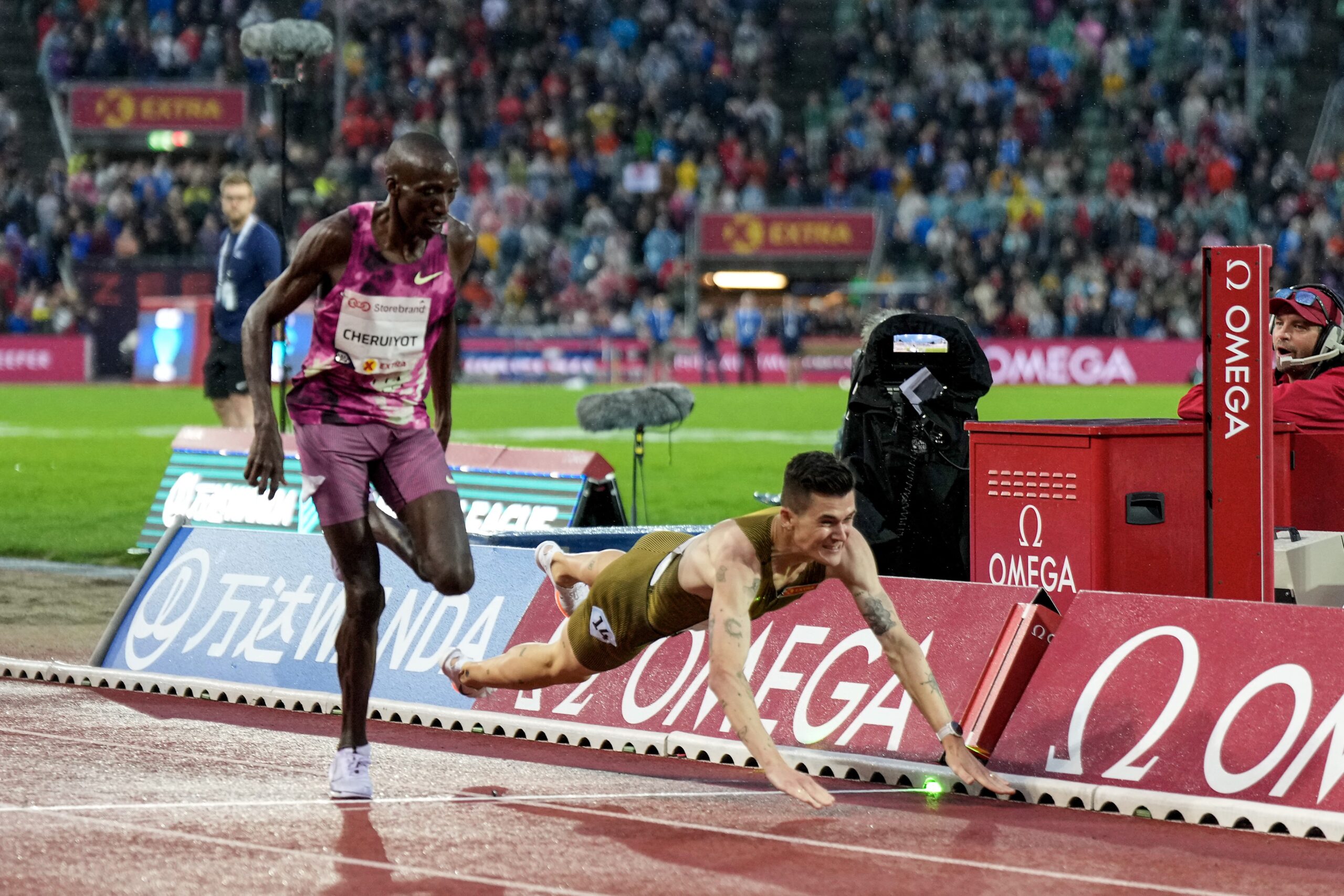 Jakob Ingebrigtsen ganó volando como Superman