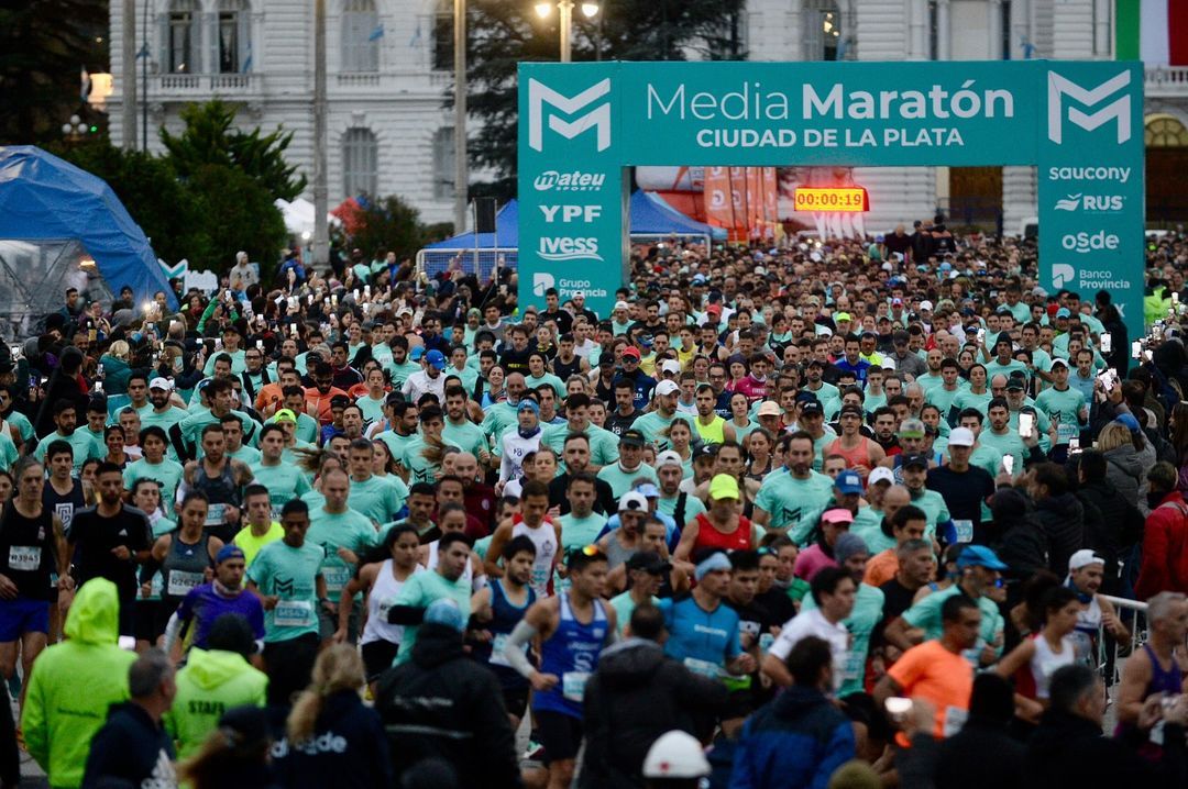 Media Maratón de La Plata: Gran triunfo de Caviglia y Cabrera