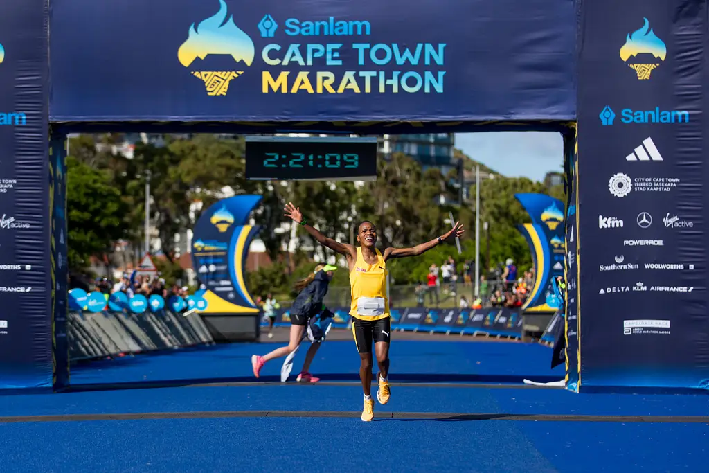 Maratón de Ciudad del Cabo: Glenrose Xaba logra el Récord de Sudáfrica