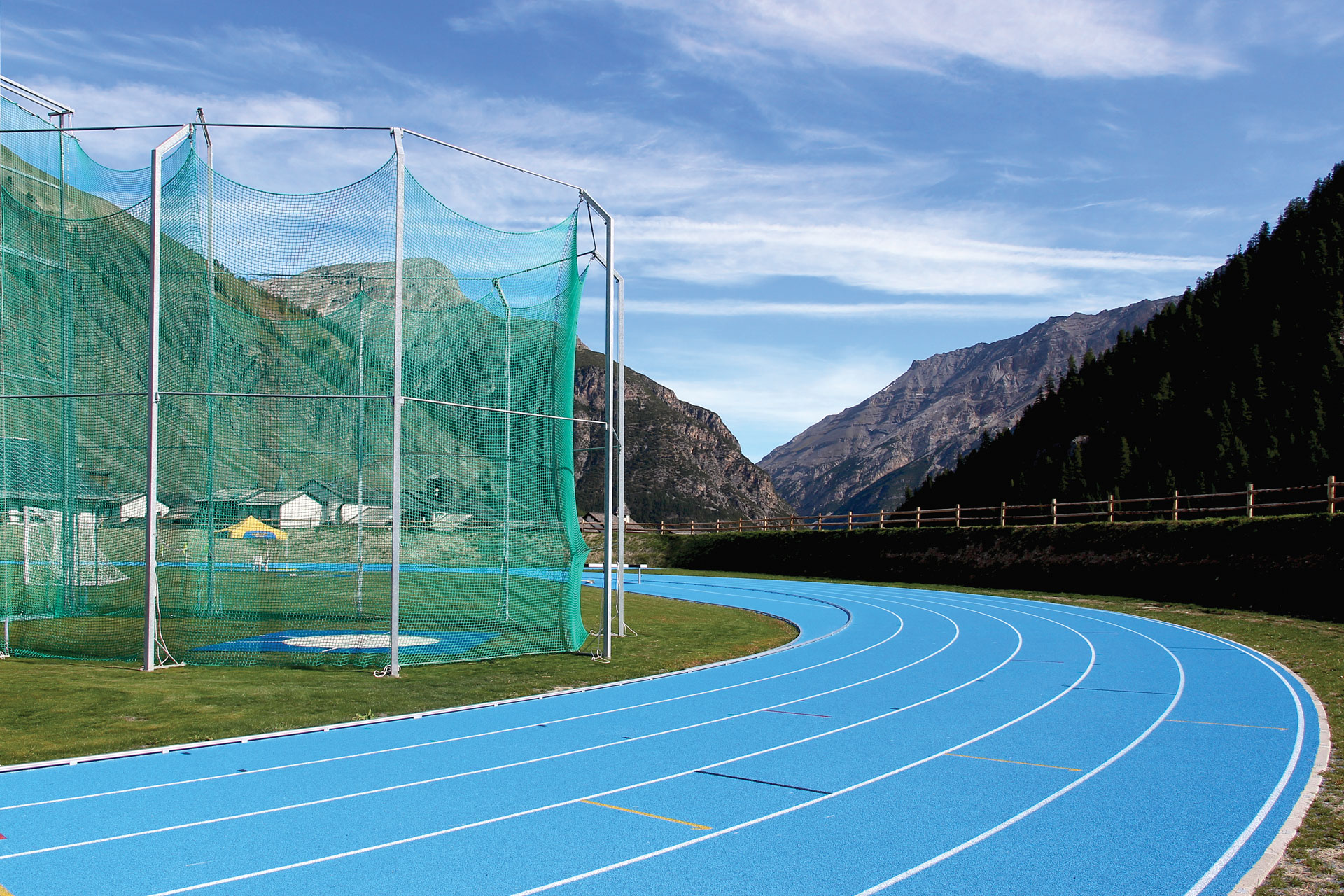 La pista de atletismo de Livigno, la más linda del mundo