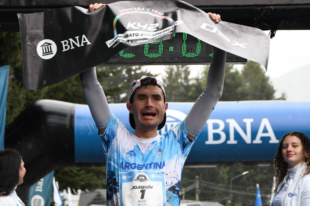 K42: Joaquín Narváez y Blanca Llumiquinga campeones sudamericanos en Short Trail